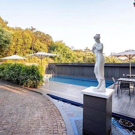 Mahābaleshwar Leela Resort, The Exotic Boutique Hotel - Pure Veg מראה חיצוני תמונה