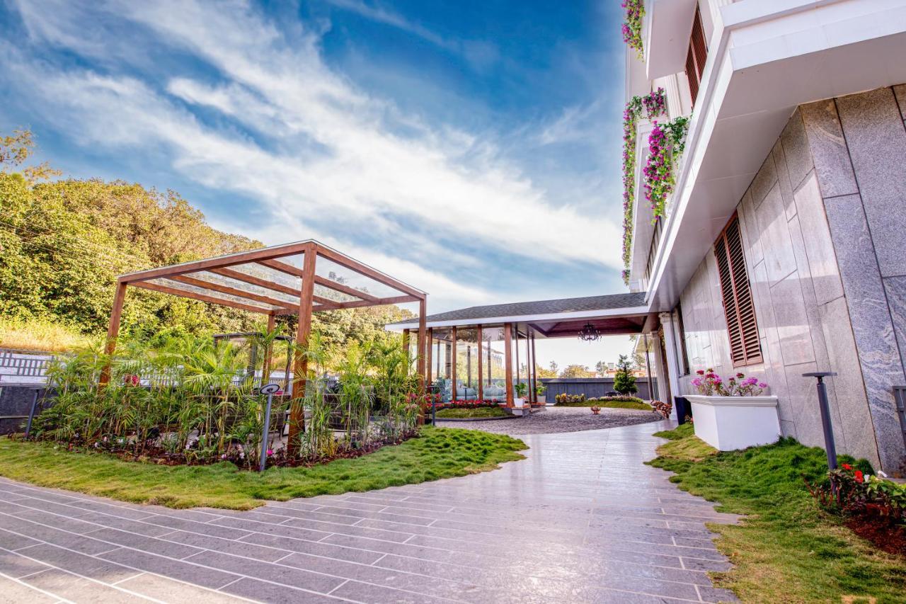 Mahābaleshwar Leela Resort, The Exotic Boutique Hotel - Pure Veg מראה חיצוני תמונה