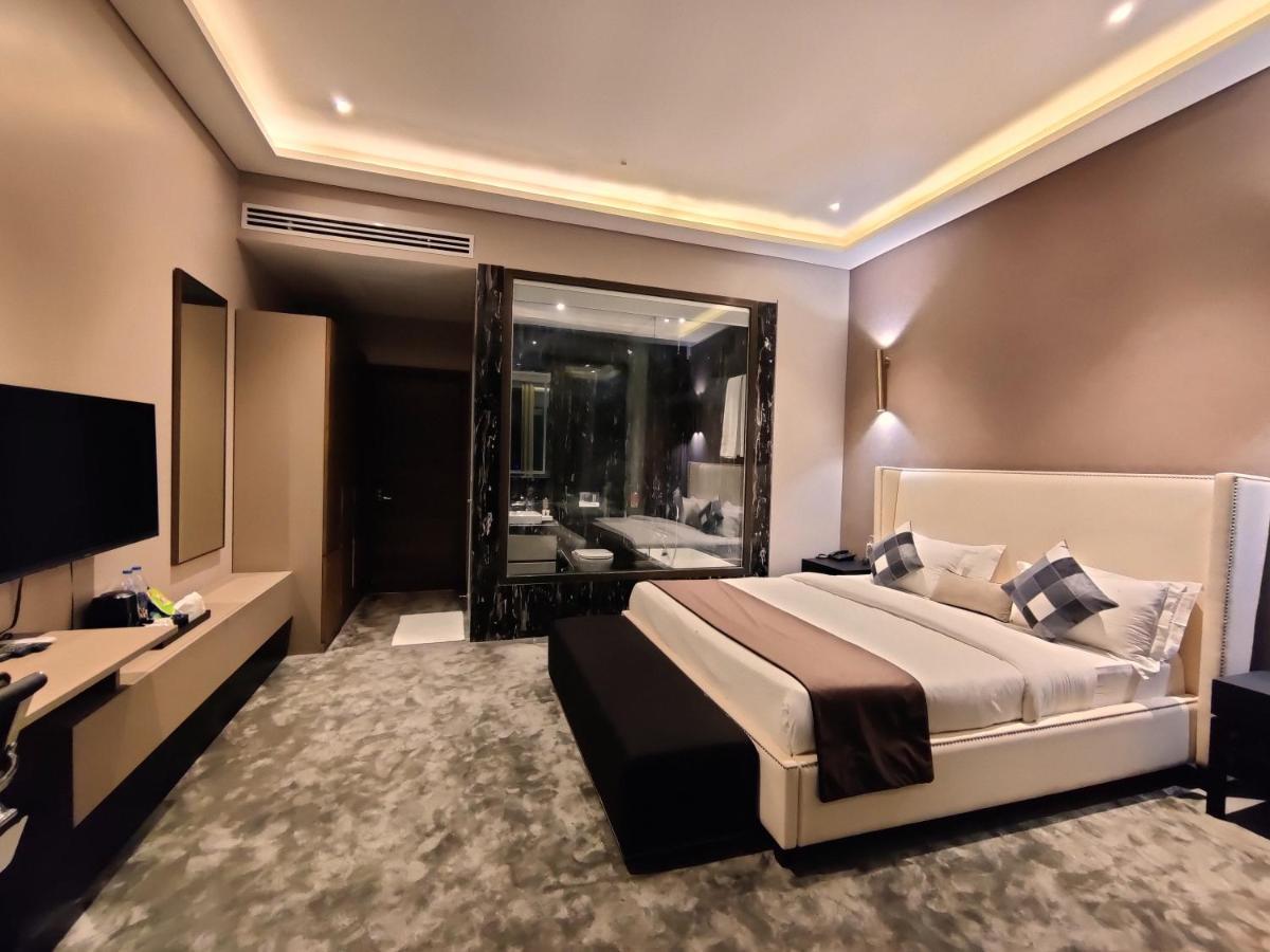 Mahābaleshwar Leela Resort, The Exotic Boutique Hotel - Pure Veg מראה חיצוני תמונה