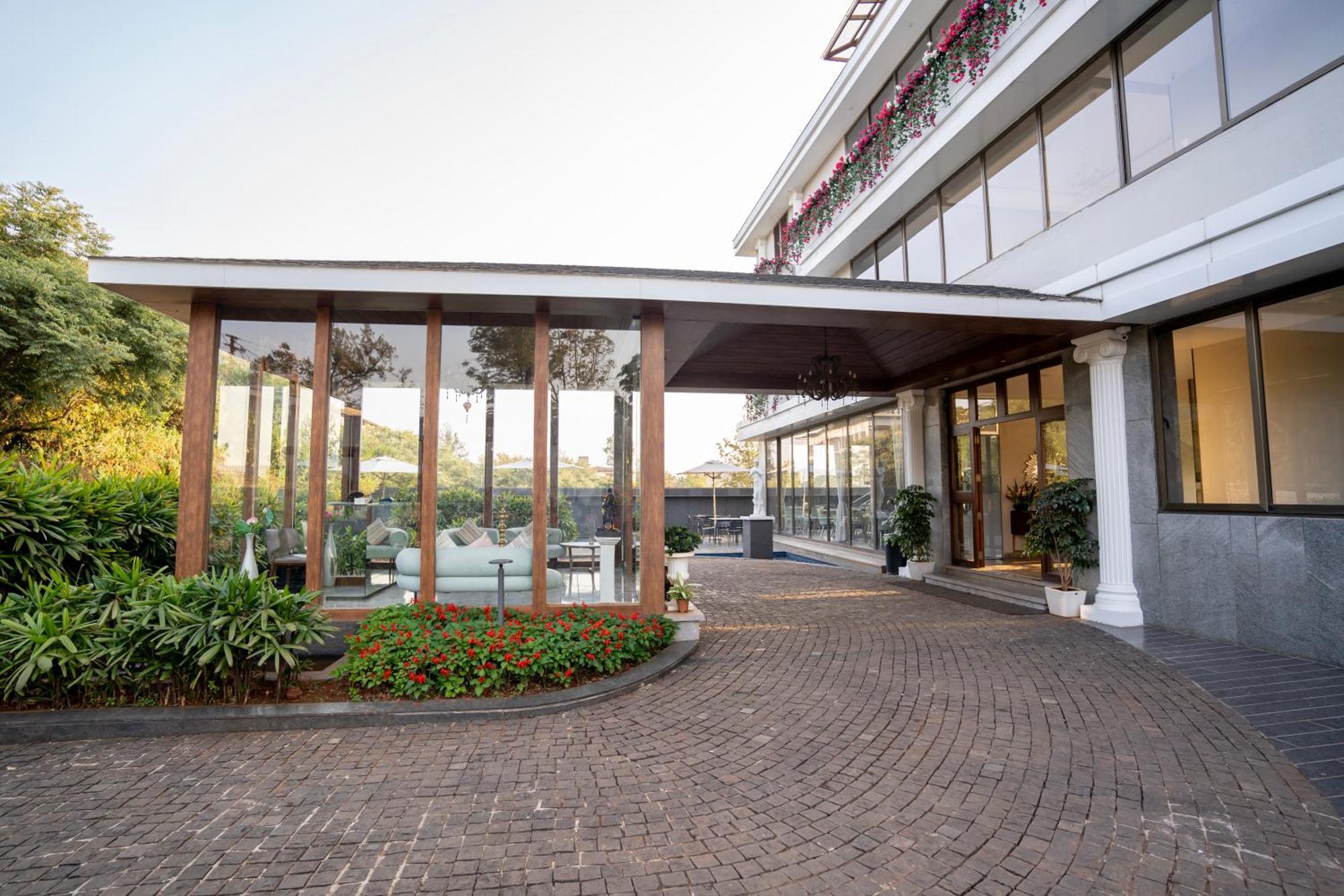 Mahābaleshwar Leela Resort, The Exotic Boutique Hotel - Pure Veg מראה חיצוני תמונה