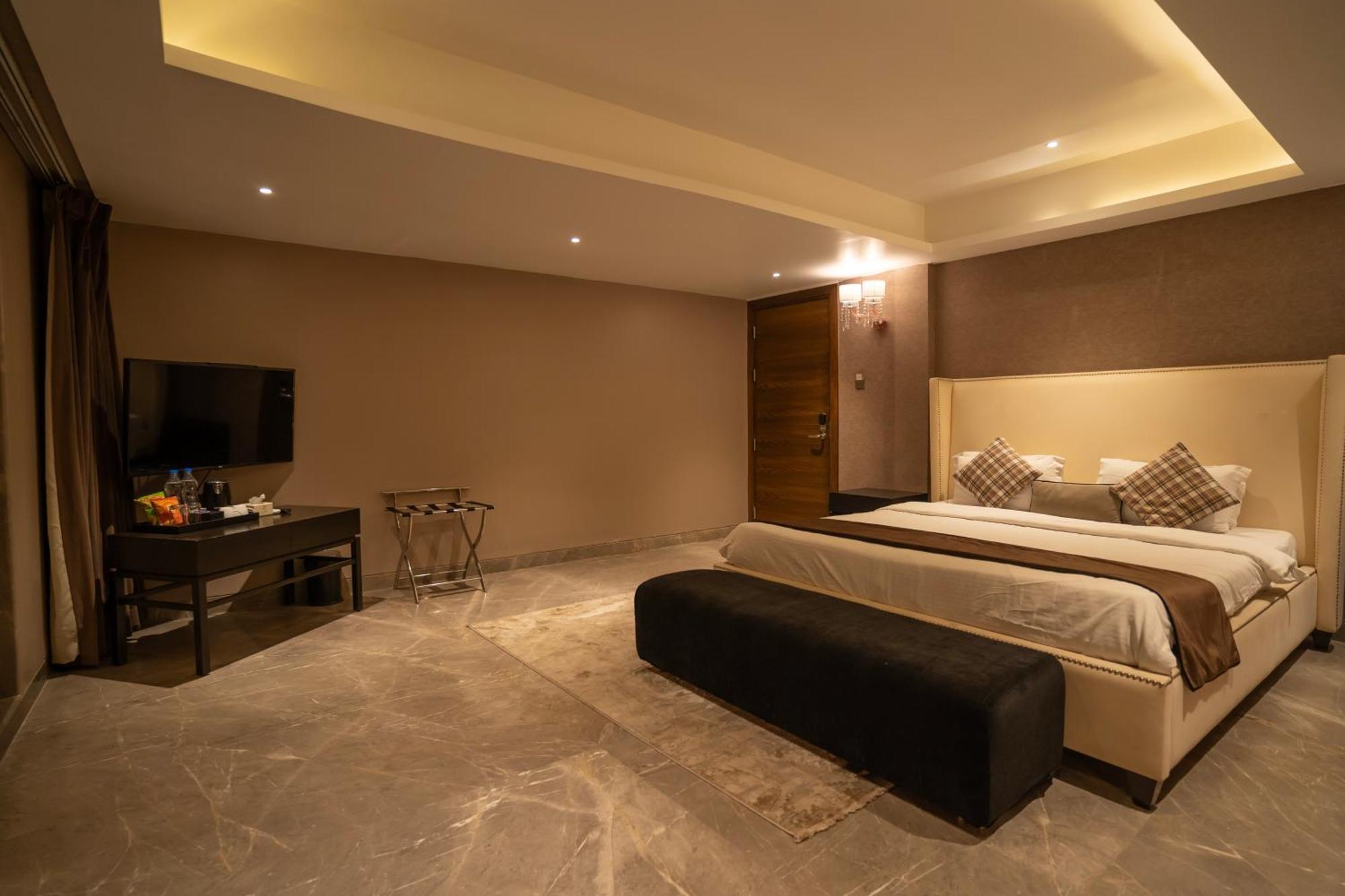 Mahābaleshwar Leela Resort, The Exotic Boutique Hotel - Pure Veg מראה חיצוני תמונה