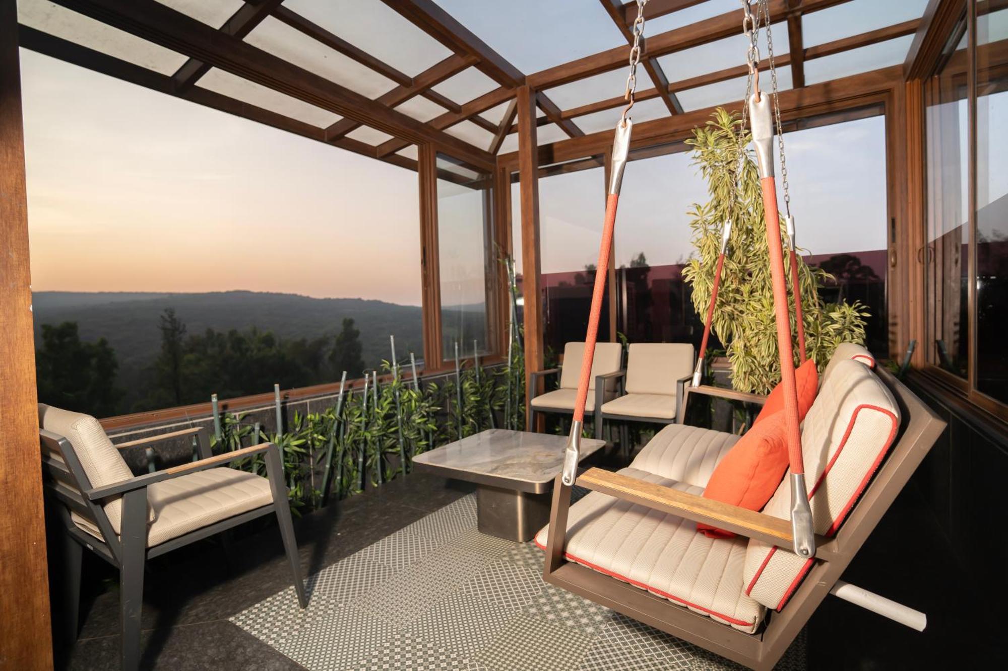 Mahābaleshwar Leela Resort, The Exotic Boutique Hotel - Pure Veg מראה חיצוני תמונה
